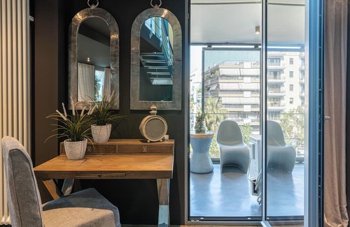 Gazi Apartment | Ma Maison N°5, Private Heated Pool, Acropolis view