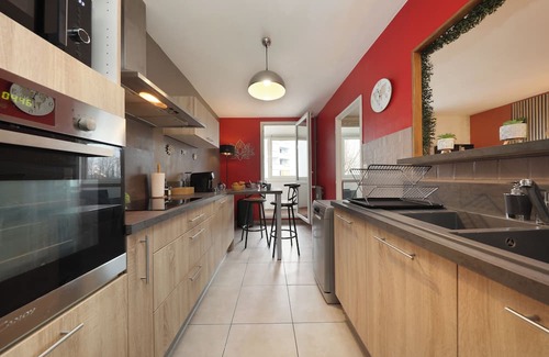 Royallieu Pompidou Apartment | Le Cocon des Pros Quiet & fully equipped