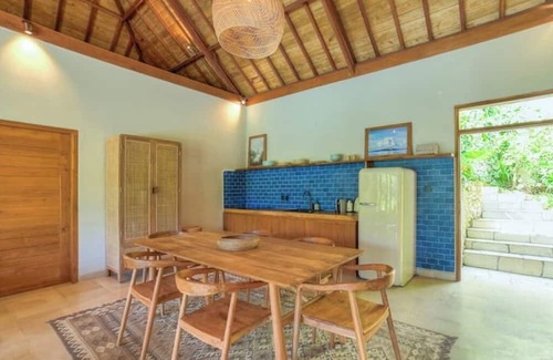 Bukit House | Villa Sama Sama | 2BR Jungle Retreat w/Pool | Heart of Uluwatu