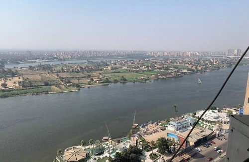 Al-Basatin Apartment | Nile Pyramids Residence by the LOFT