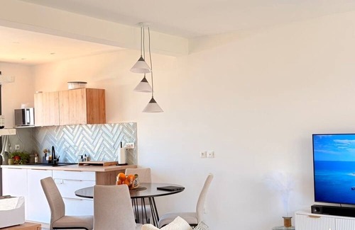 Sainte Marie Villa | Modern villa with swimming pool, panoramic view - near airport