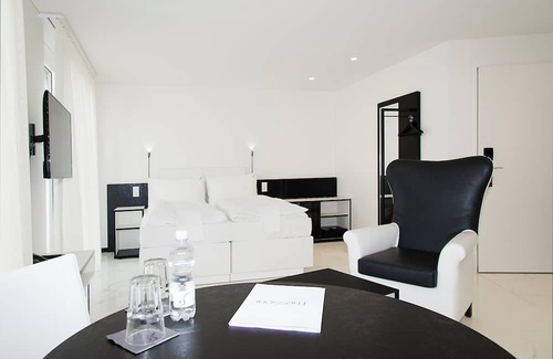 Regensdorf Hotel | LongstayHotel Thessoni ZürichRegensdorf 14 MINUTES Train ride to City Zurich