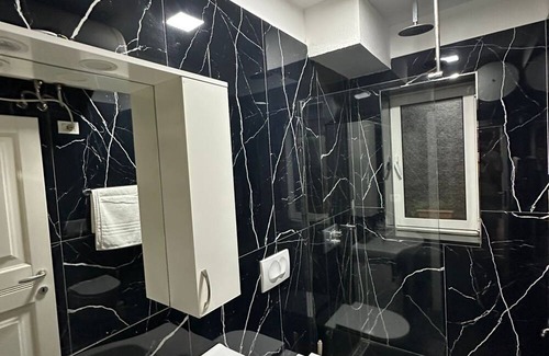 Kruje Bed & Breakfast | Charming bed & breakfast in tranquil Qarku i Durrësit with AC