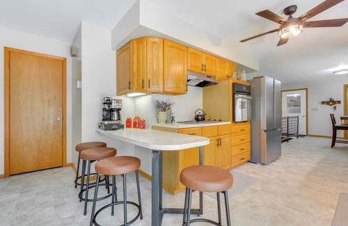 Frederick Hotel | 9 Mi to Downtown Rushville: Cozy Getaway w/Grill