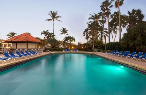 Mid Beach House | Beachside Getaway with Stunning Atlantic Views Near Miami Beach Boardwalk