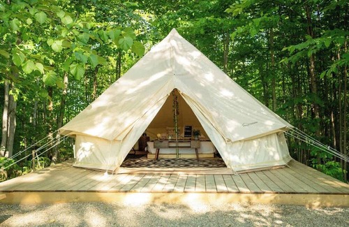 Miller Lake House | "The Explorer" Glamping Tent near Tobermory