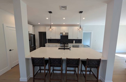 Windham House | 3-Bedroom Modern Farmhouse Townhome in Charming Windham with WiFi, AC. Book Now