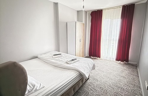 Buyukcekmece Apartment | Charming apartment in enchanting Istanbul with WiFi, AC