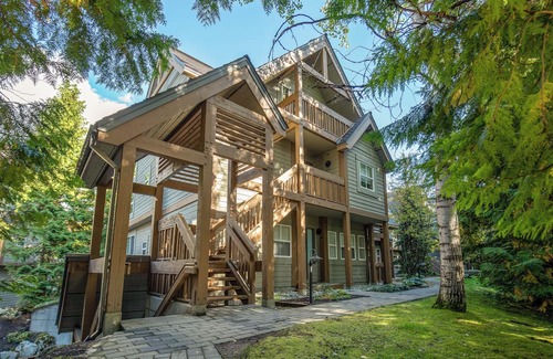 Whistler House | Well furnished 3-bedroom townhome in perfect location for ski or golf