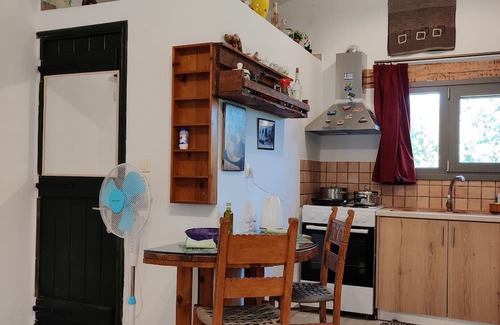 Agia Cottage | The Cottage is non-smoking , has an outdoor dining area, barbecue and a garden.