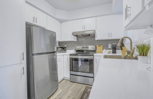 Mesa Apartment | Sanctuary - Near Hospitals/Airport - Work Spot