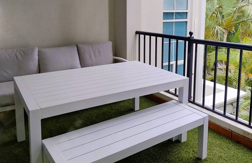 Gold Coast Apartment | Beautiful 3BR Apartment 70m walk to beach