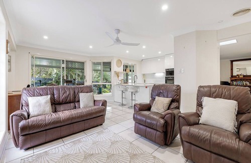 Mountain Creek House | Birdsong Retreat - Family Escape With Room to Relax