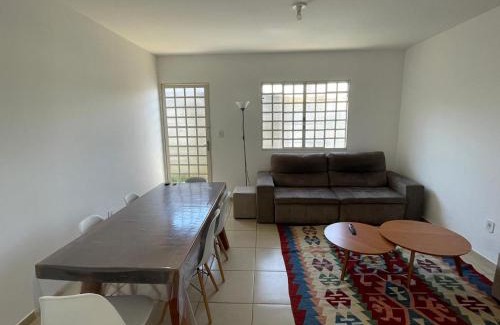 Santa Rita do Sapucai House | Casa espaçosa com duas garagens e quintal