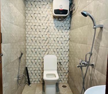 Hyderabad Apartment | Luxurious 2BHK Near U S Consulate