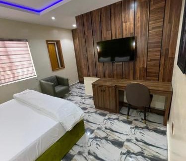 Uyo Hotel | Masterclass hotel & suite