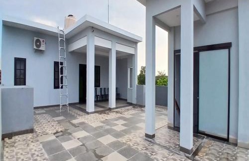 Depok Hotel | RedDoorz at Griya Athaya Maguwoharjo Yogyakarta