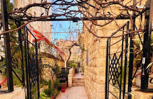 Al Abdali House | Al-Weibdeh Vintage Guesthouse