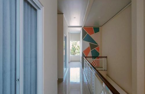 Hargomulyo Hotel | RedDoorz at Araya House Ngawi