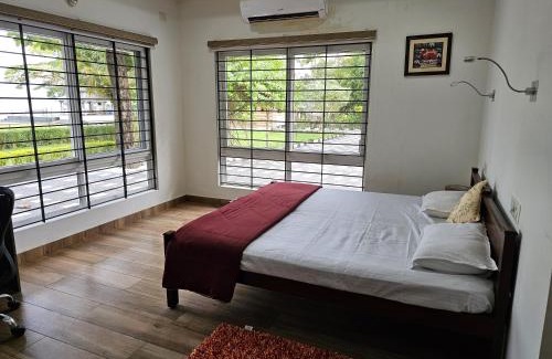 Cherthala House | Choolakadavu -Red