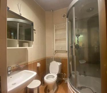 Bazaleti House | A house by the lake