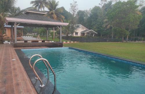 Cherthala House | Choolakadavu