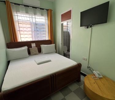 Mbezi Hotel | Palm View Lodge Kinyerezi