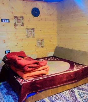 Srinagar House | Adil Paying Guest House