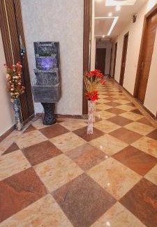 Vasant Kunj Hotel | HOTEL THE PALM VIEW