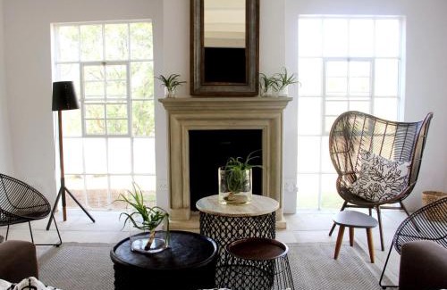 Lanseria House | White Light | The Rooms