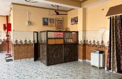 Varanasi Bed & Breakfast | SDM Guest house & Banquet Hall