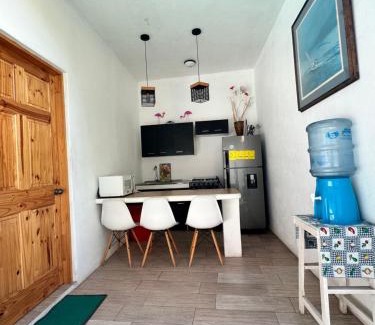 Monterrico Apartment | Ola Azul, apartamento de playa con cocina y piscina privada.