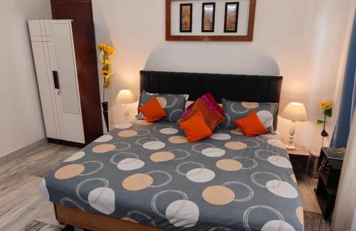 Varanasi House | Karuna Villa