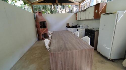 Juquitiba House | ESPAÇO SHEHERAZADE-PISCINA e LAZER