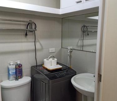 Valenzuela Apartment | Condo in Bel-Air, Makati