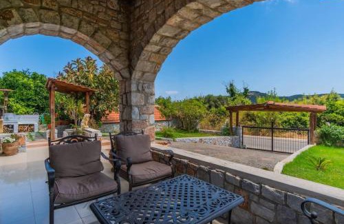 Agia Villa | Villa Vicina - In Platanias and 4min by the beach