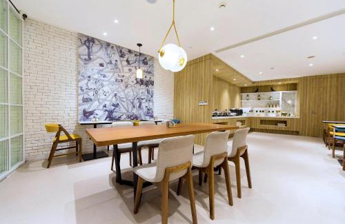 Minhang Hotel | Hanting Premium Hotel Shanghai Hongqiao Transportation Hub Railway Station