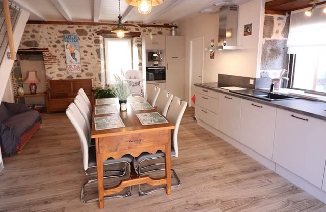 Gite Jussac, 3 bedrooms, 5 persons