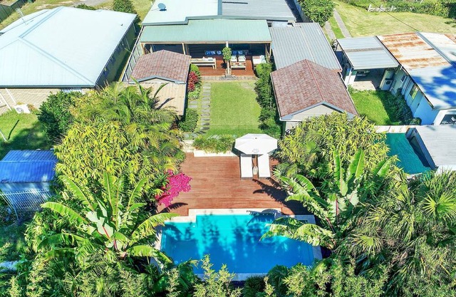 Bali by the Bay - A tropical garden paradise just minutes to the beach