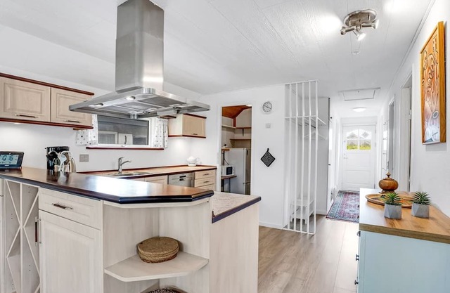 "Frida" - 125m from the sea by Interhome