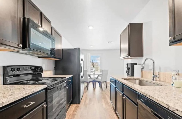 Cozy Corner Retreat 3BR/2BA Short drive to TTU