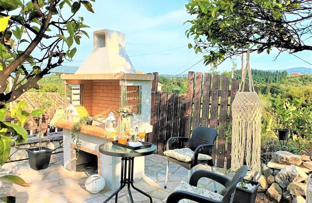 Villa 'Casa Di Helena Luxury Corfu' with Mountain View, Wi-Fi and Air Conditioning