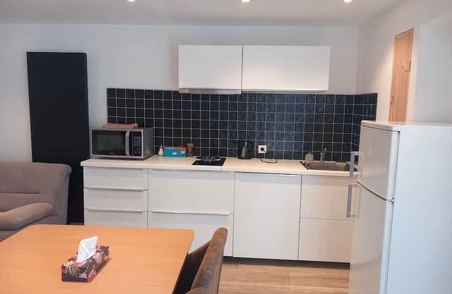 Studio 5 minutes from river Scheldt.