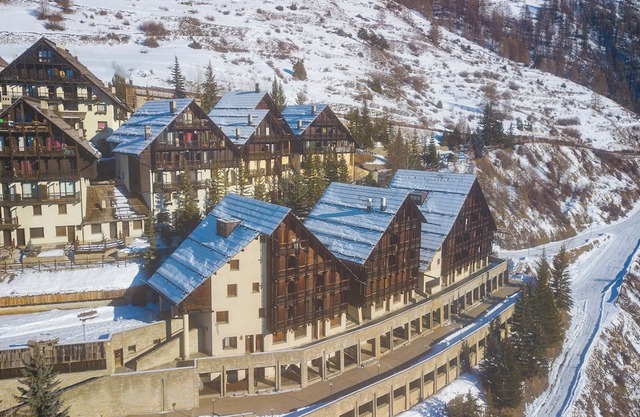 Abeti A2-03 few min from ski