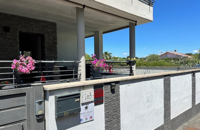 Benvenuti a Paolas House, la Vostra Oasi di Relax a Roma!