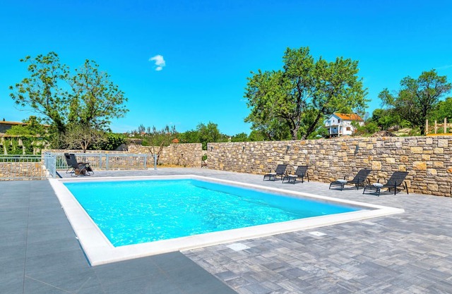 Villa Effort (V0992-K1) - Skradin