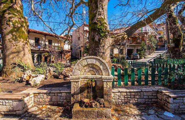 Eptalofos Guesthouse - Triple Nest with Balcony