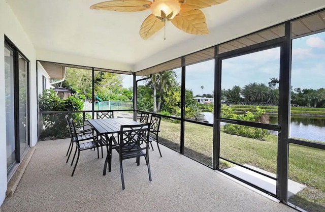 White house: 3BR Oasis in North Fort Myers