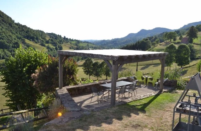 Gite Mandailles-Saint-Julien, 2 bedrooms, 4 persons