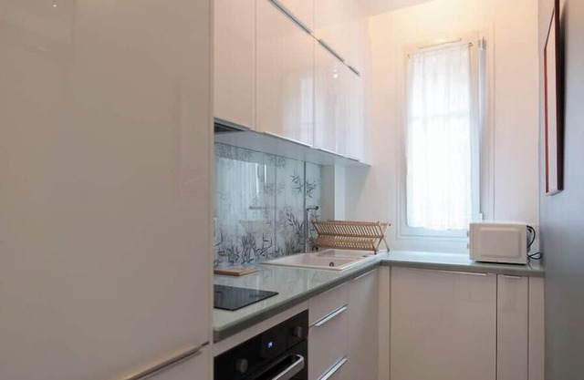 Cozy nest on the outskirts of Paris